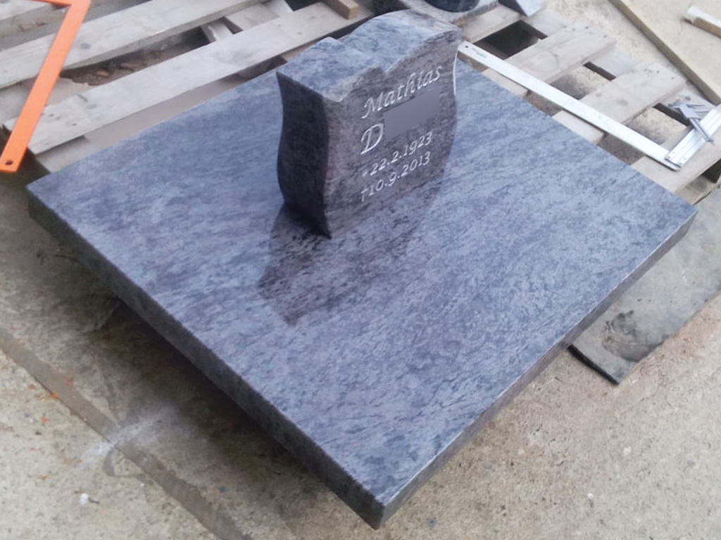 grave stone "graveston on graveplate-2"